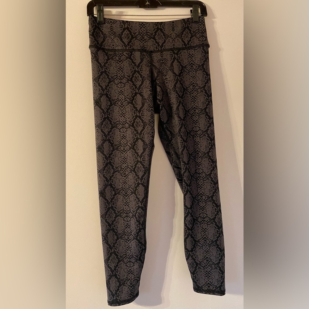 BECCA Yoga Leggings